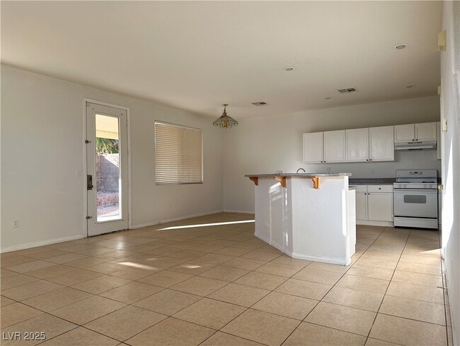 Building Photo - 161 Lenape Heights Ave
