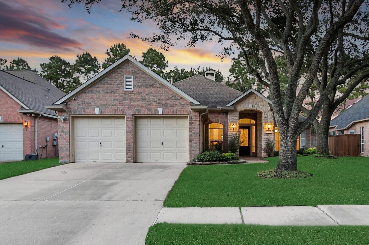 Foto principal - 12126 Laguna Pointe Ln