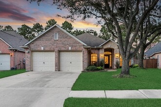 Building Photo - 12126 Laguna Pointe Ln
