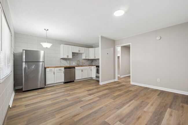 Foto del edificio - 1312 N Adams St
