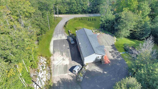 Foto del edificio - 117 Access Rd