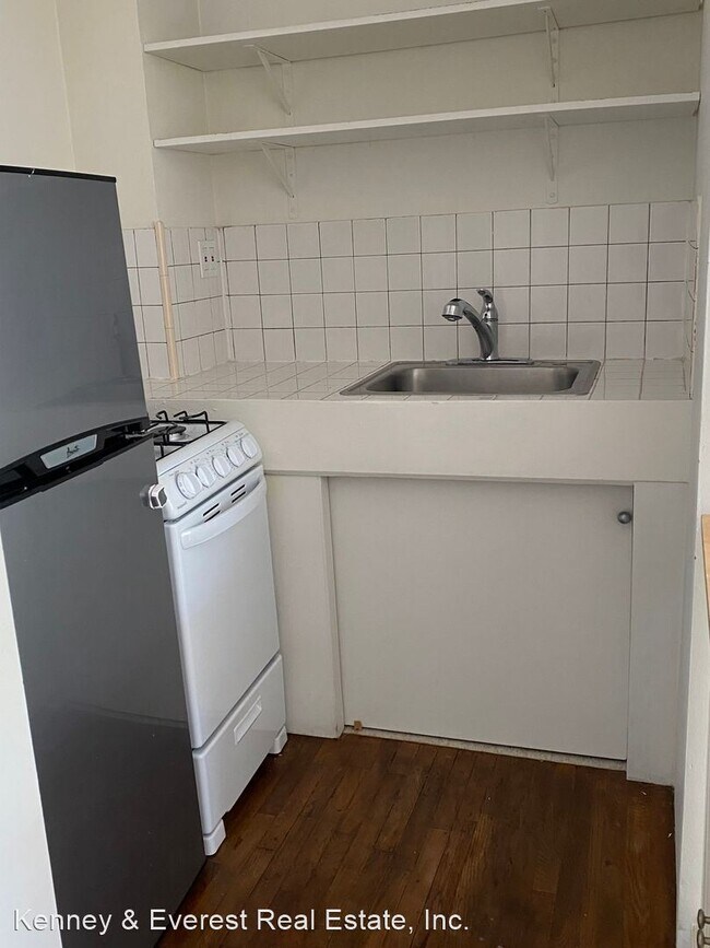 Building Photo - 1 br, 1 bath House - 1540 Hyde Street  #6