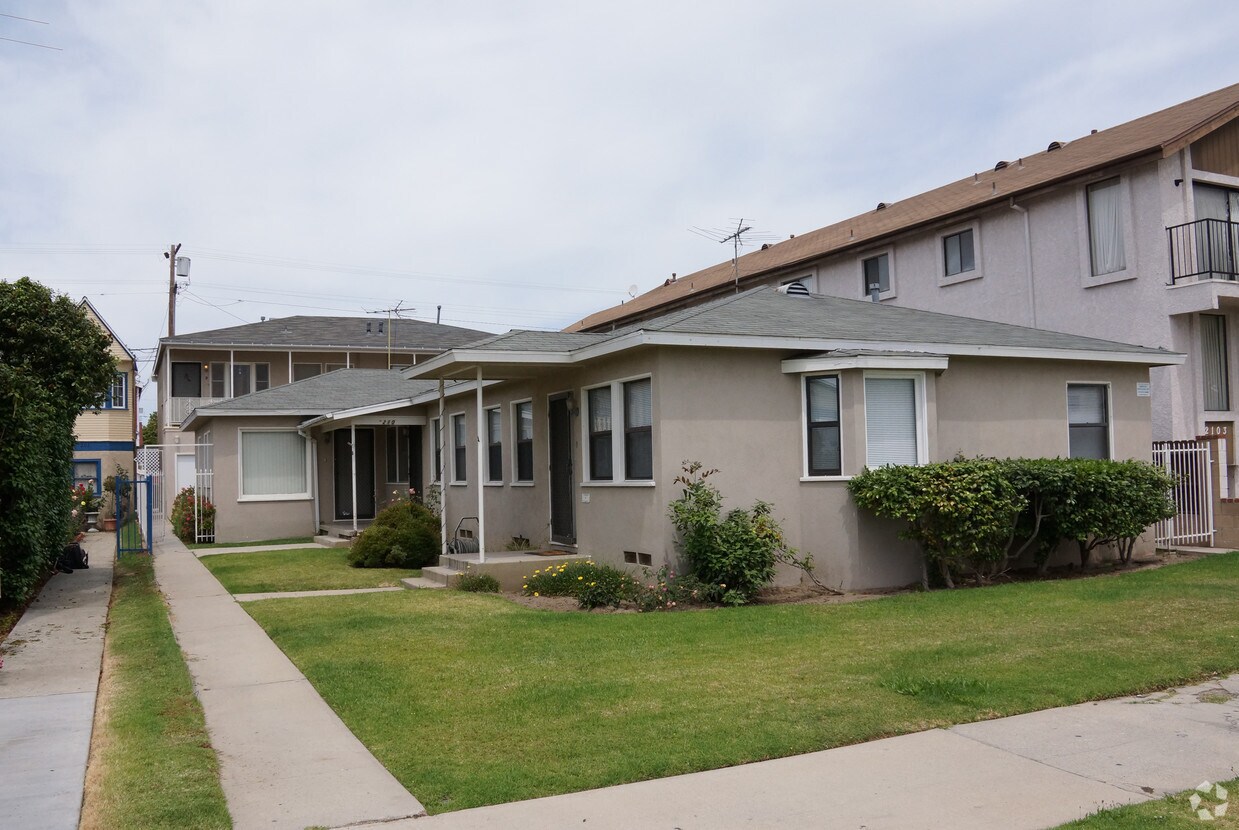 Primary Photo - 2109 Cabrillo Ave