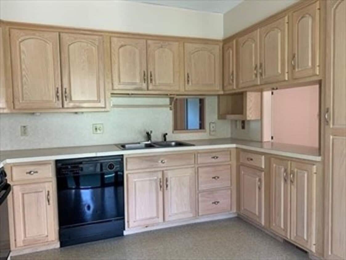 717-719 Stony Hill Road - 717-719 Stony Hill Road