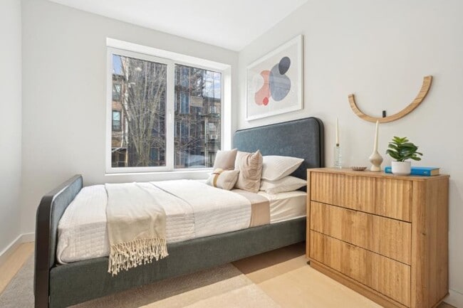 Building Photo - 1 bedroom in BROOKLYN NY 11205