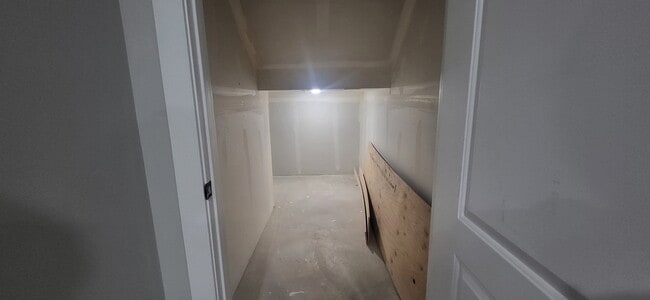 Building Photo - 393 S Cor Vw Dr