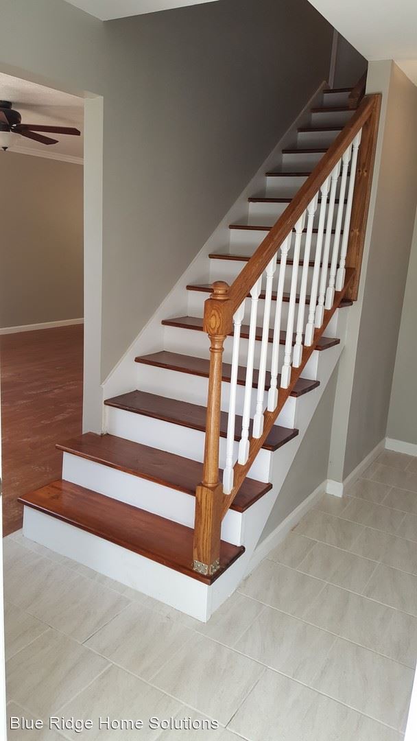 Foto del edificio - 5 br, 3 bath House - 8336 Greenbriar Road