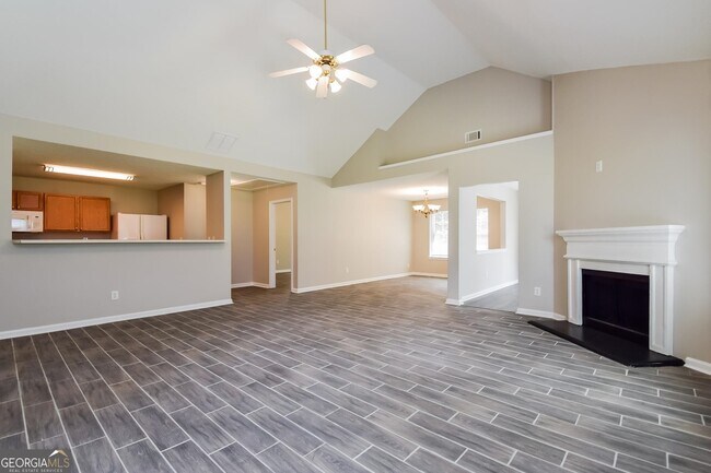 Building Photo - 10320 Deep Creek Cove