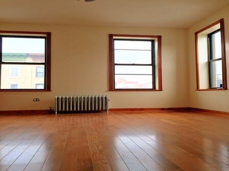 Foto del edificio - 775 Franklin Ave