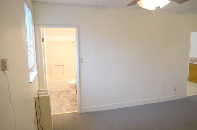 Building Photo - 78 Wonder Hills Dr