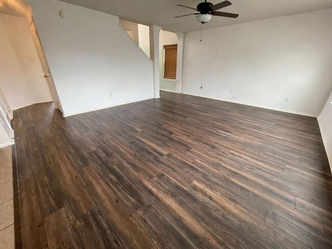 Building Photo - 4-Bedroom House for Rent in Killeen