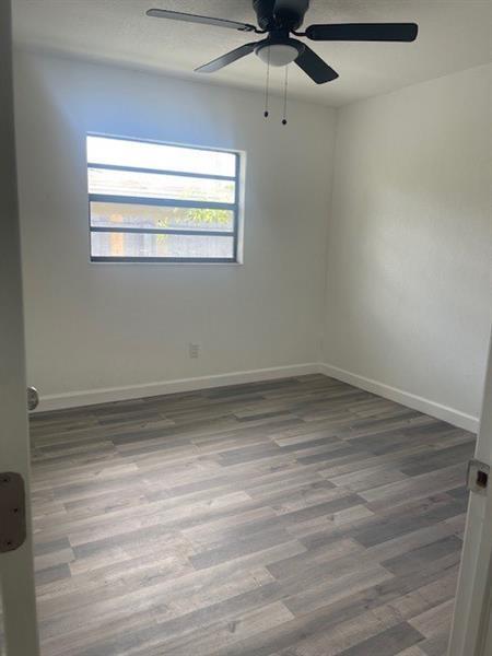 Foto del edificio - 4100 SW 19th St