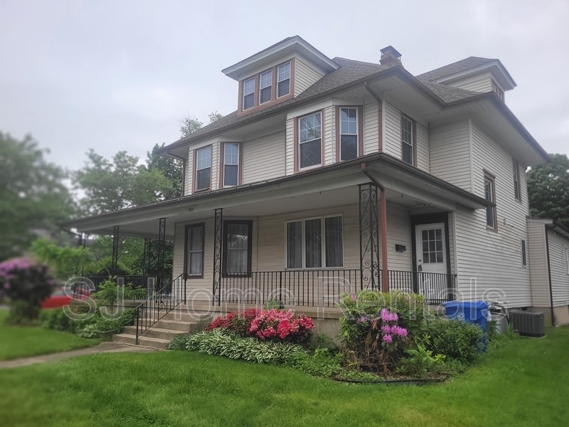 Primary Photo - 745 Highland Ave