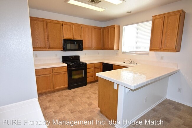 Building Photo - 3 br, 2 bath House - 33099 Puffin St