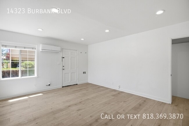Building Photo - 14323 Burbank Blvd