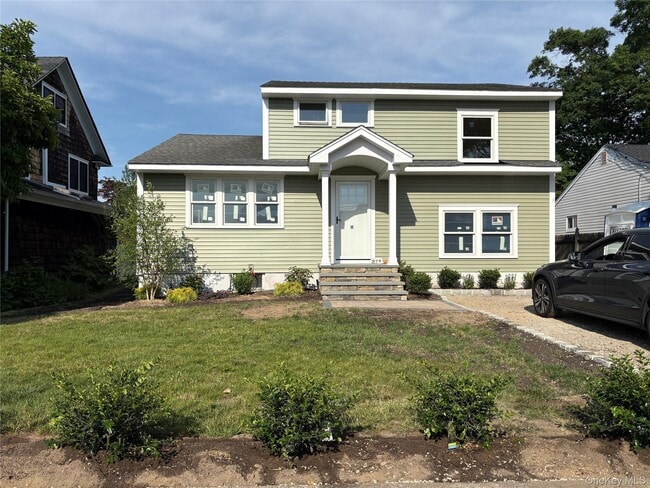 Building Photo - 675 Deer Park Ave