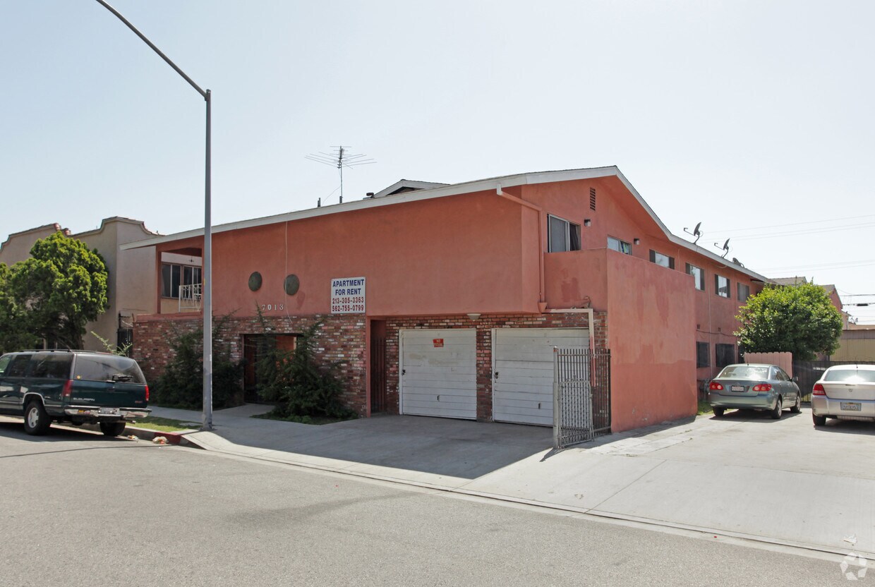 Primary Photo - 7013 Malabar St
