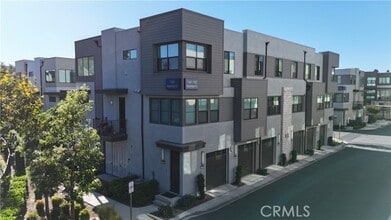 Building Photo - 11053 Momentum Dr