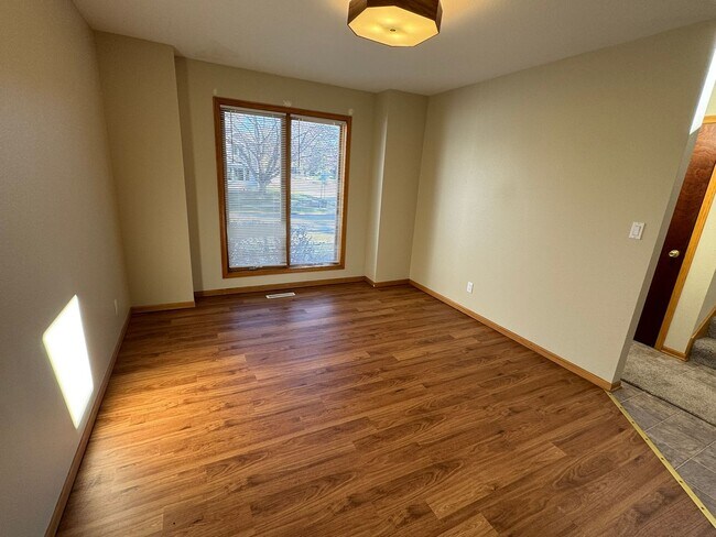 Foto del edificio - 1303 Kentucky Ave