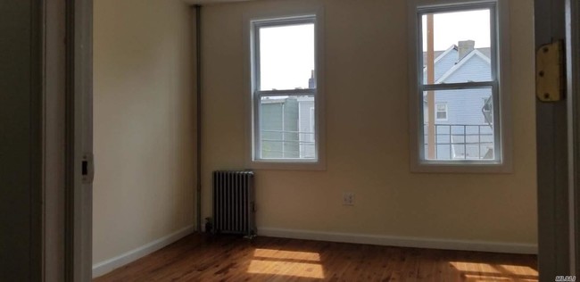 Building Photo - 2 bedroom in Brooklyn NY 11208