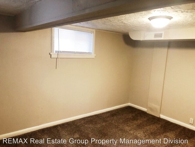 Building Photo - 19 N Meade Ave