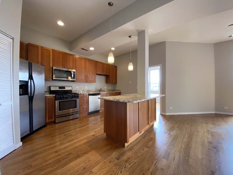 Gorgeous open-concept floorplans - 1800 Milwaukee