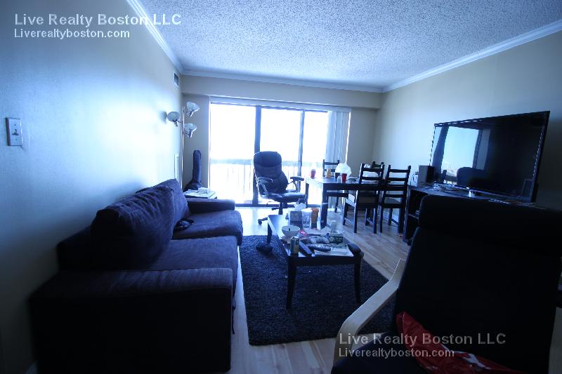 Primary Photo - 30 N Beacon St