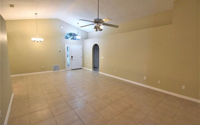 Foto del edificio - 255 Morning Creek Cir