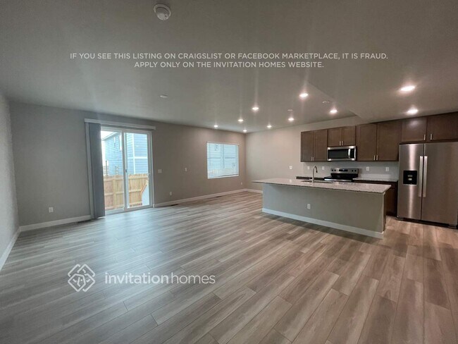 Building Photo - 13593 Arriba Dr