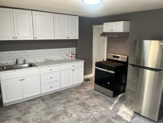 Foto del edificio - 131 Tolland St