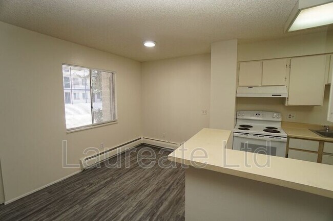 Foto del edificio - 2225 S Jasmine St