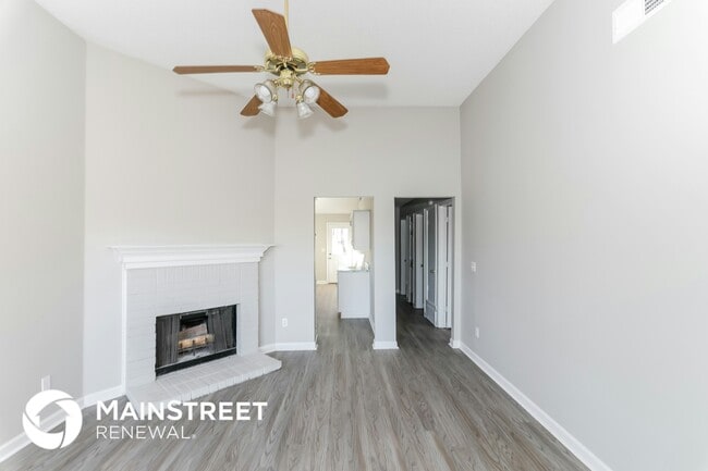Building Photo - 6722 N Regency Park Cir