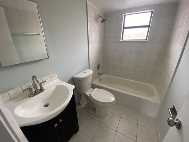 Foto del edificio - 6370 W 27th Ct