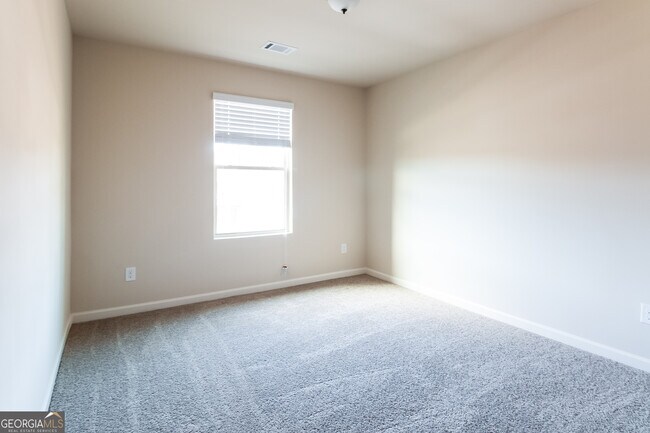 Foto del edificio - 2260 Clapton Ct