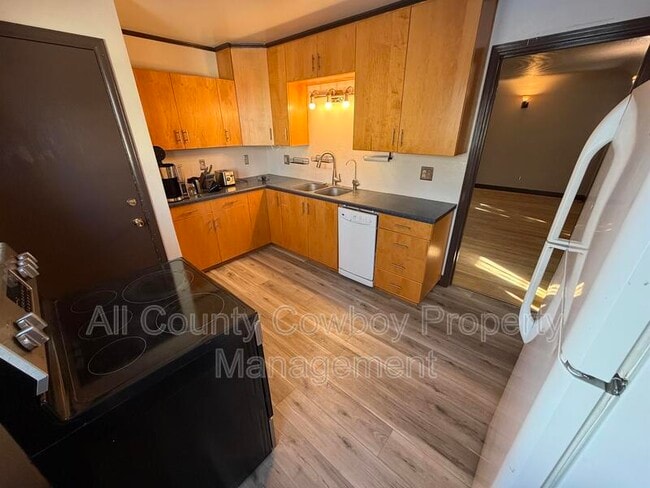 Foto del edificio - 365 N 6th St