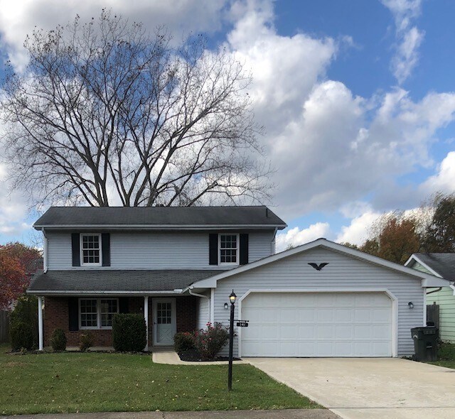 Primary Photo - Check out this beautiful 4 Bedroom, 2.5 ba...