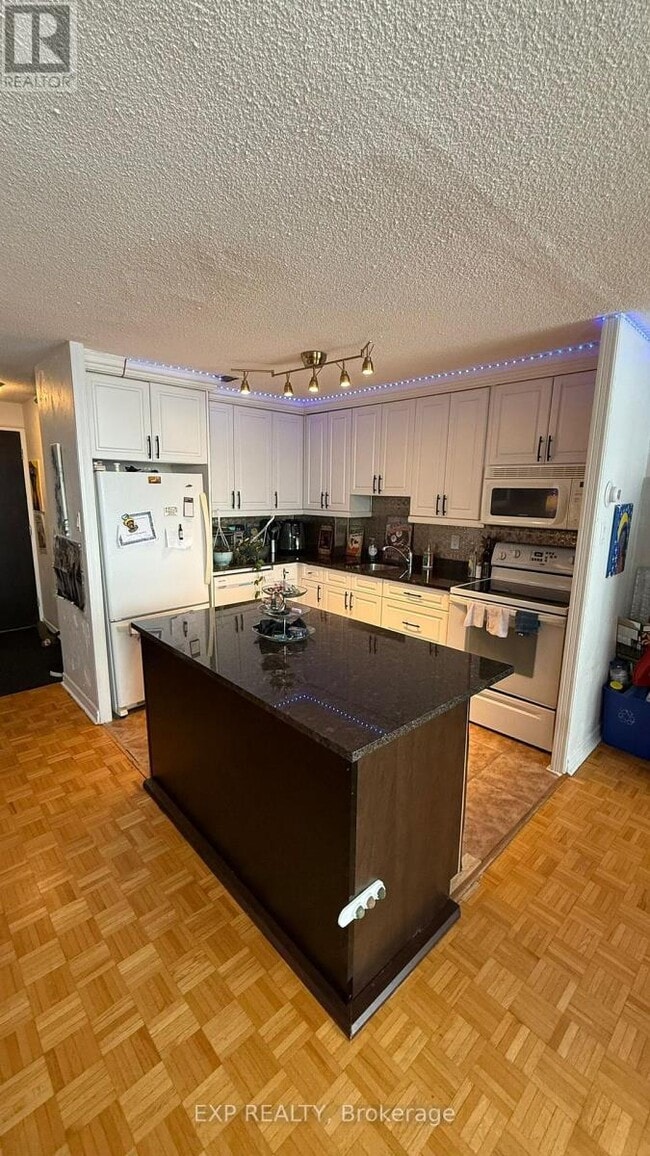 Photo du bâtiment - 515 St. Laurent Blvd