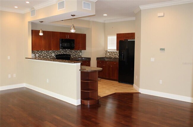 Building Photo - 610 Olive Tree Ct