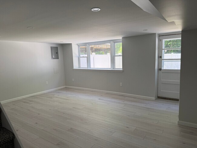 Foto del edificio - 11746 Colman Rd