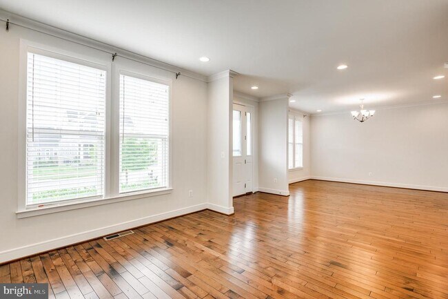 Foto del edificio - 1118 Akan St SE