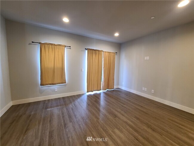 Foto del edificio - 18244 73rd Ave NE