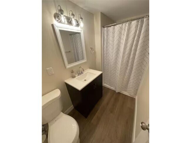 Foto del edificio - 3271 Library Ln