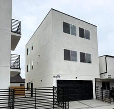 Building Photo - 1406 57th St