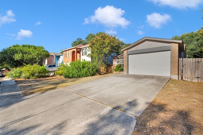 Building Photo - 13343 Pecan Glade