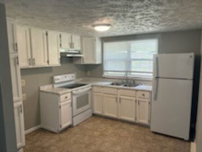 Building Photo - 969 Domain Dr