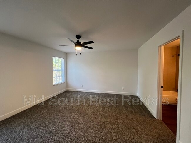 Building Photo - 930 Carrolton Rd