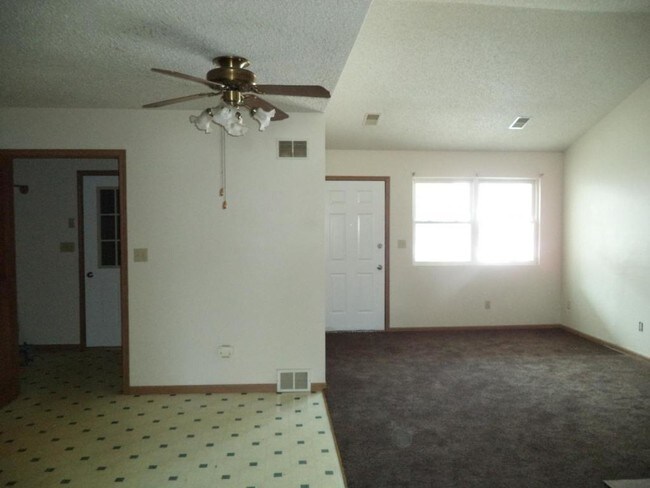 Foto del edificio - 4547 South Ave.