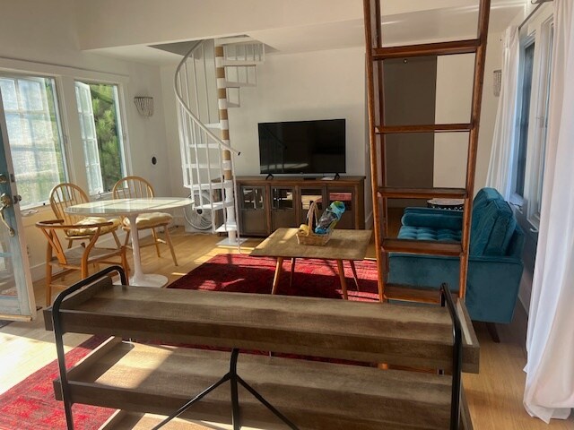 Living space - 2230 5th St