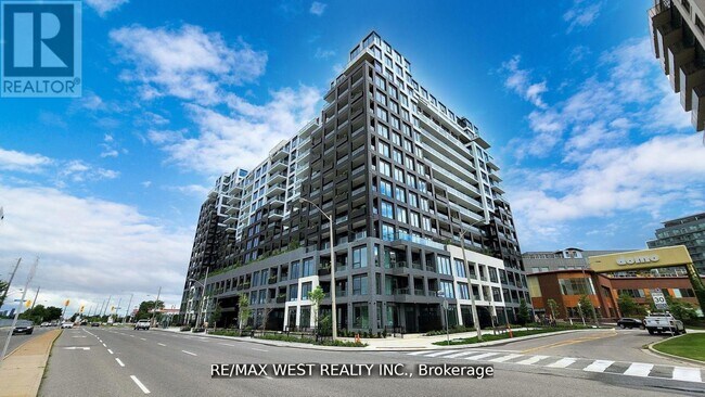 Photo du bâtiment - 1100 Sheppard Ave W