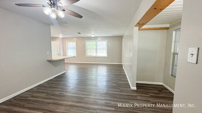 Foto del edificio - 4817 45th St